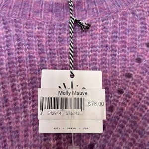 Mauve sweater from the Store Monkee’s  size M